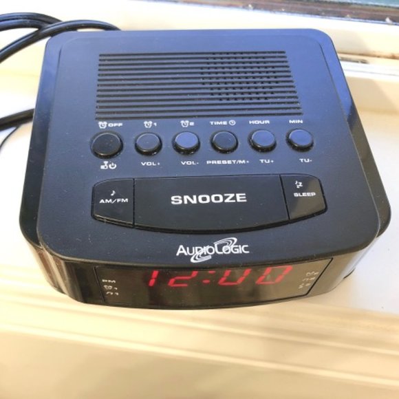 NEW Digital Clock / Alarm Clock - Picture 3 of 7